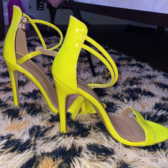 Neon Yellow Heels - Picture 4 of 4